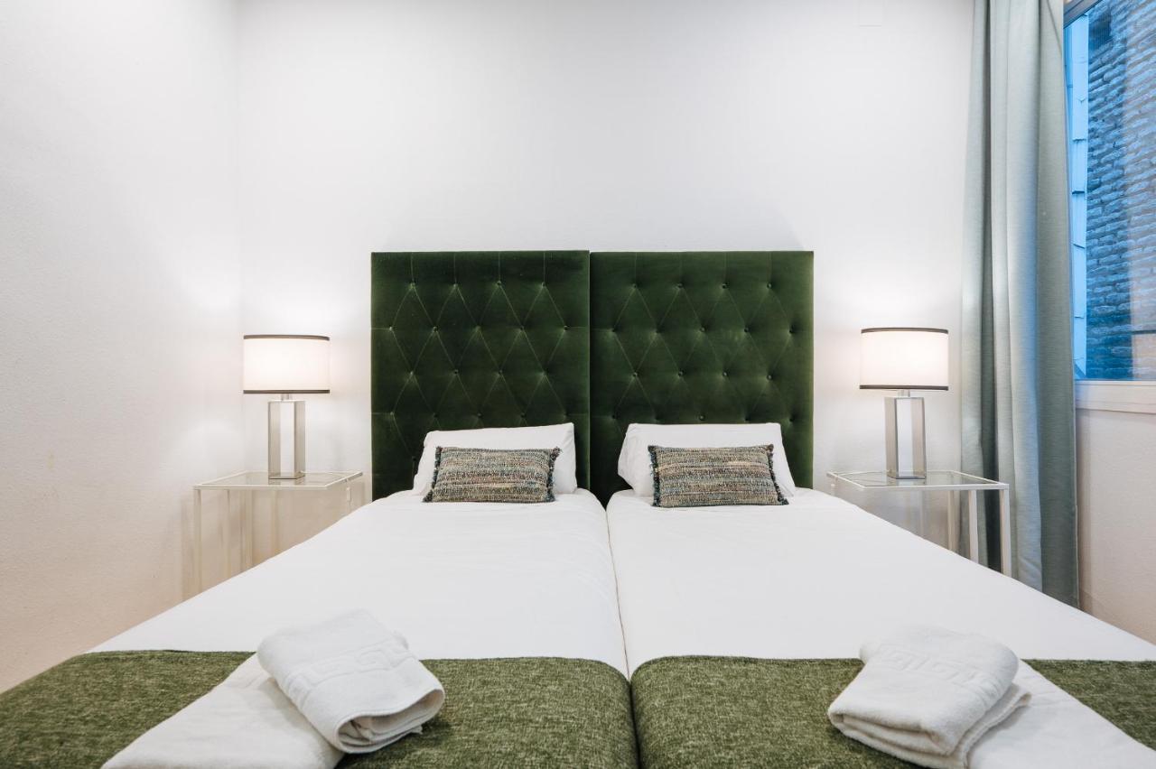 Homeyseville-amazing Views Cathedral Tomas De Ibarra - 8 Pax, Parking Optional Appartement Sevilla