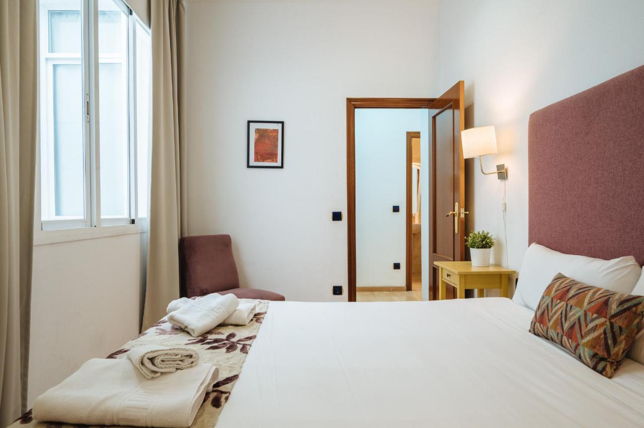 Homeyseville-amazing Views Cathedral Tomas De Ibarra - 8 Pax, Parking Optional * Sevilla