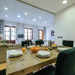 Homeyseville-Amazing Views Cathedral Tomas De Ibarra - 8 Pax, Parking Optional