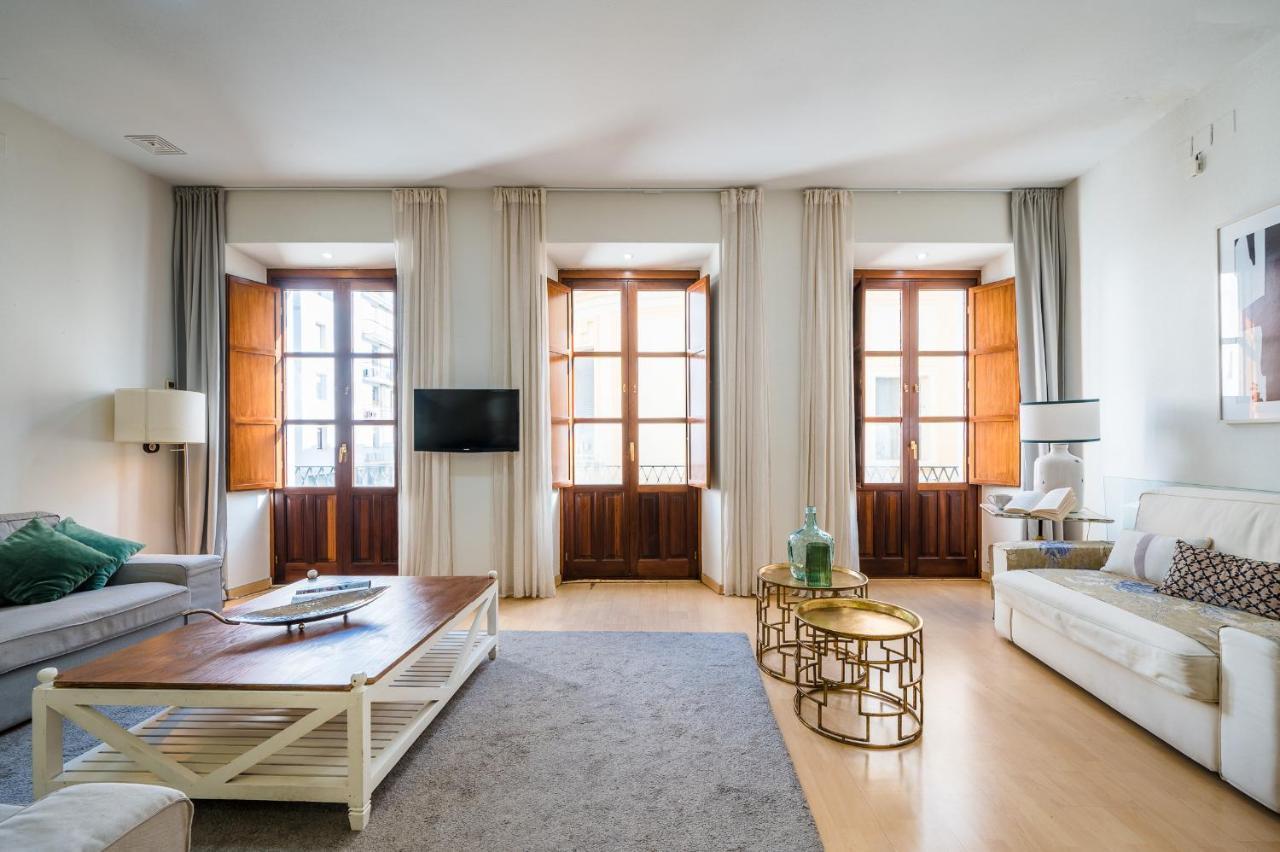 Homeyseville-amazing Views Cathedral Tomas De Ibarra - 8 Pax, Parking Optional Apartment Seville