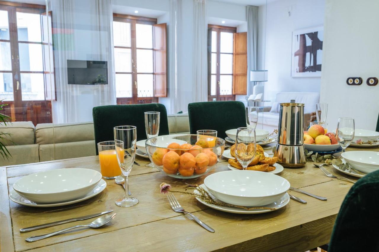 Homeyseville-amazing Views Cathedral Tomas De Ibarra - 8 Pax, Parking Optional Seville