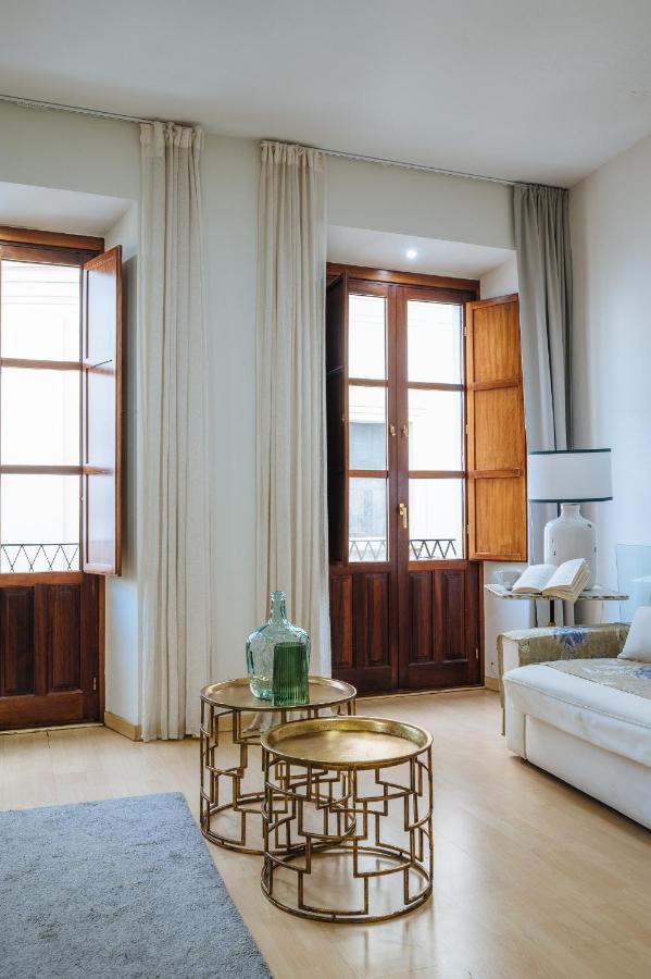 Homeyseville-amazing Views Cathedral Tomas De Ibarra - 8 Pax, Parking Optional Apartment