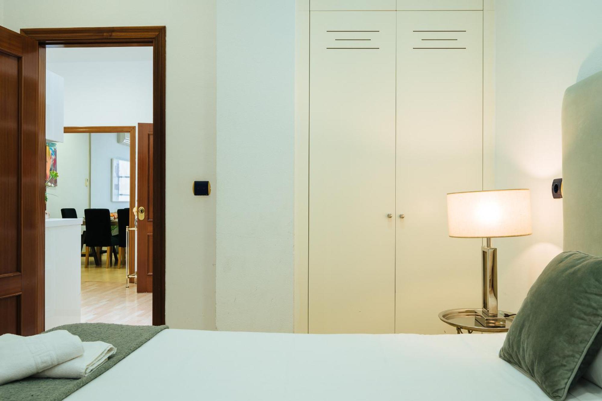Apartment Homeyseville-amazing Views Cathedral Tomas De Ibarra - 8 Pax, Parking Optional