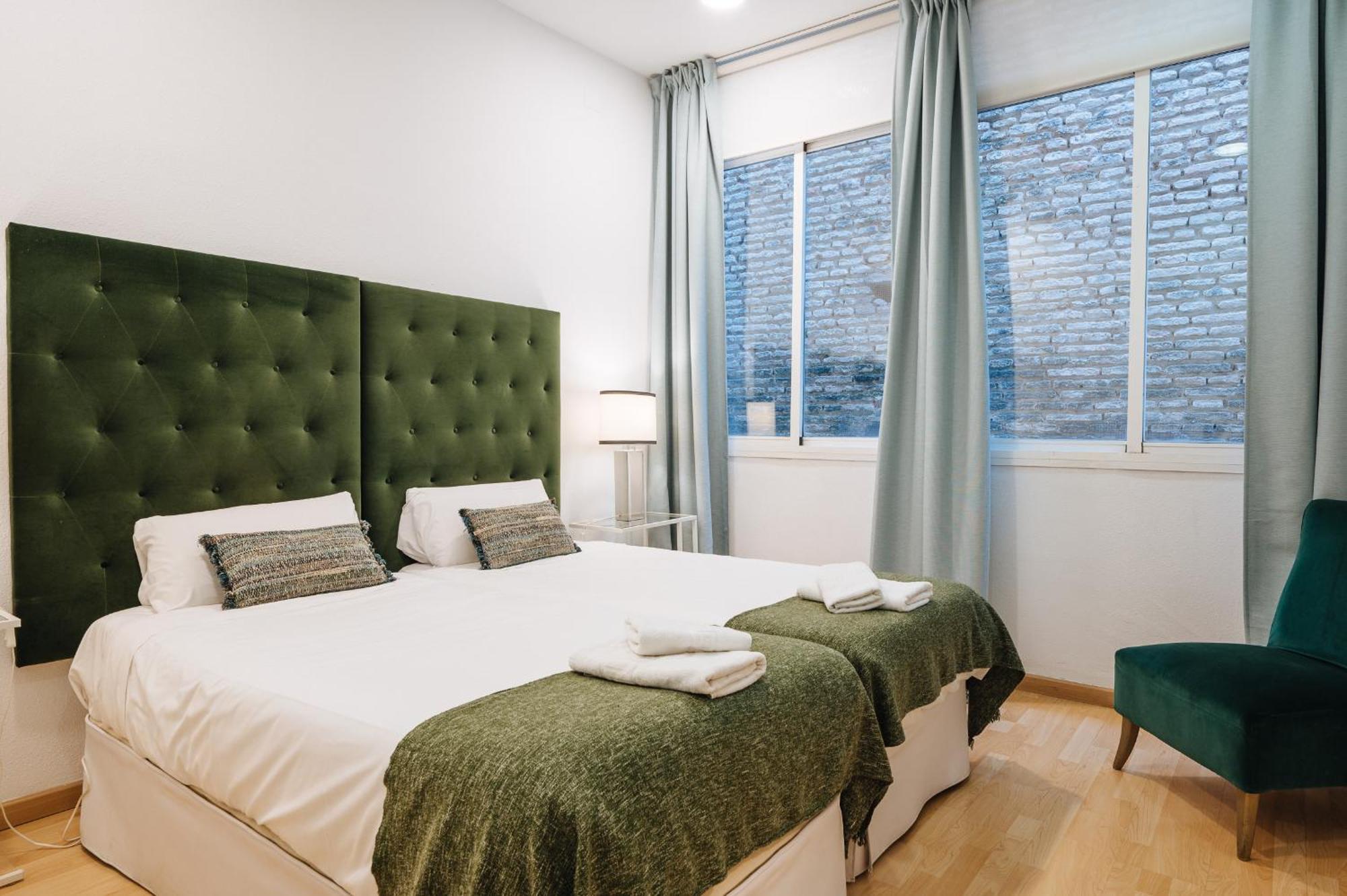 Homeyseville-amazing Views Cathedral Tomas De Ibarra - 8 Pax, Parking Optional Apartment *
